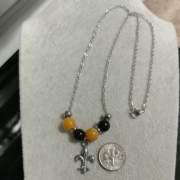 Fleur De Lis Onyx Jade Bead Necklace Natural Gemstone Louisiana Black & Gold - Picture 10 of 11